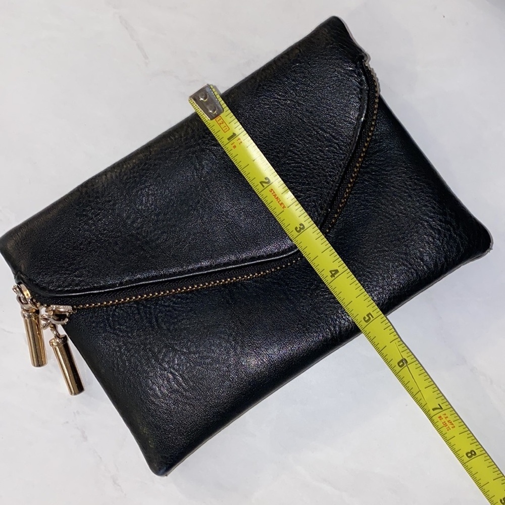 Black small handheld clutch gold metal zipper closure two pockets w/ credit card - Picture 8 of 9